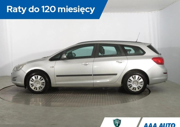 Opel Astra cena 26000 przebieg: 175943, rok produkcji 2011 z Poznań małe 172